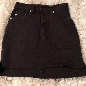 Aritzia black denim skirt size 0